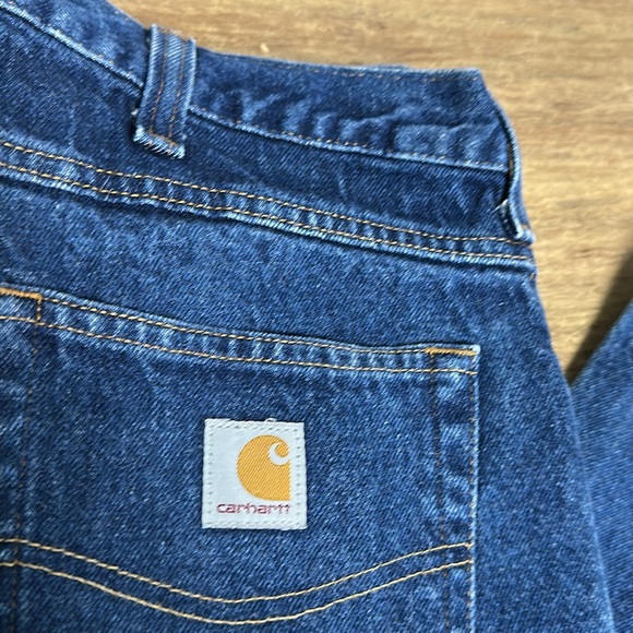 Authentic Carhartt great shape green tag designed exclusively for rental jeans - Picture 3 of 9